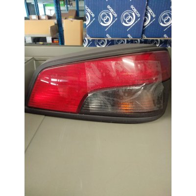 FANALE POSTERIORE DESTRO PEUGEOT 306 1993->1997 COD. 08223