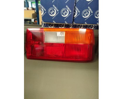 FANALE POSTERIORE DESTRO RENAULT R18 1984 COD. 083487