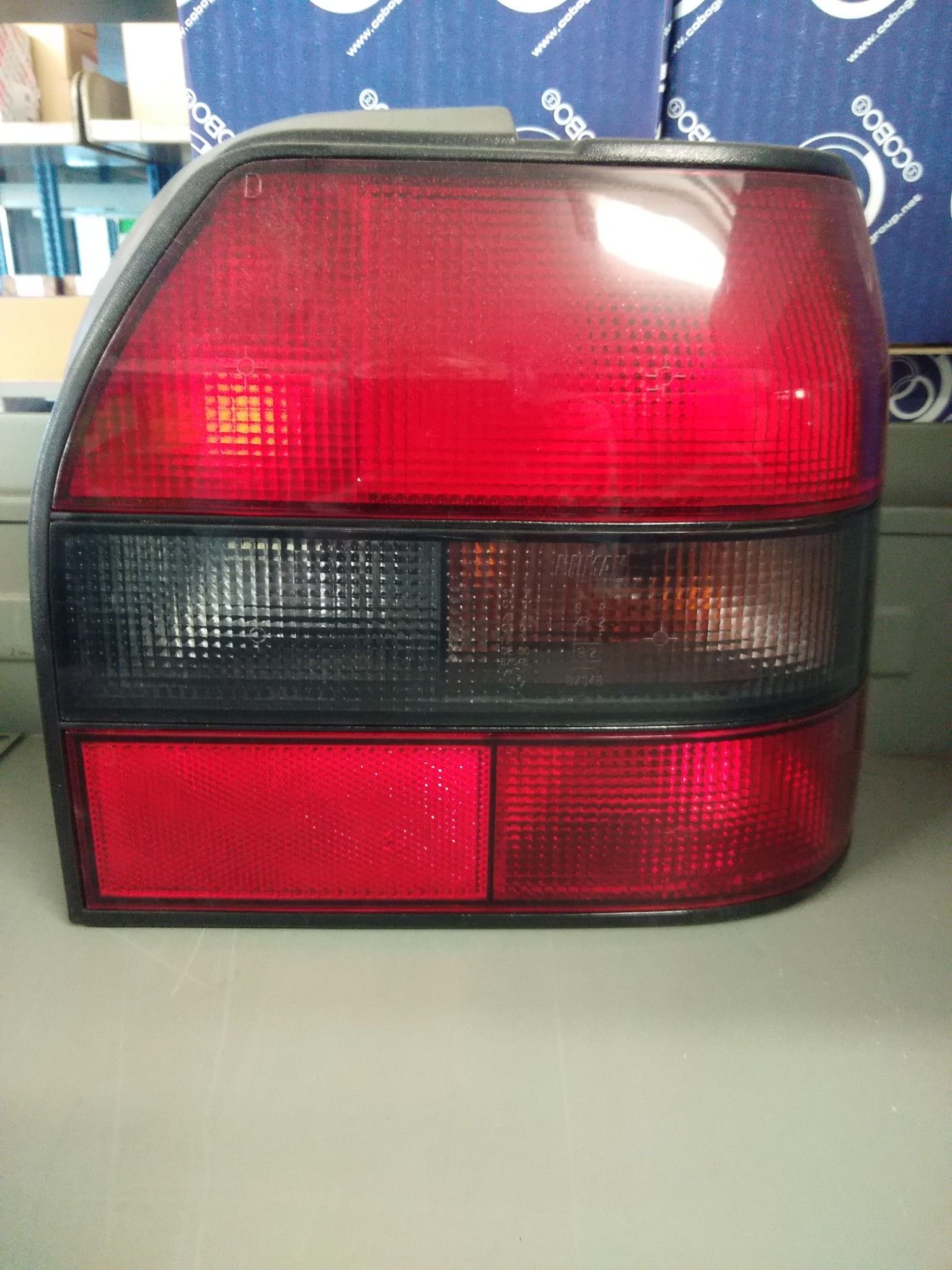 FANALE POSTERIORE DESTRO RENAULT R19 CHAMADE 1990->1992 COD. VALEO 084081