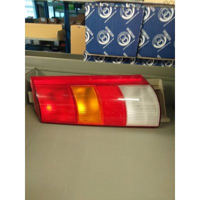 FANALE POSTERIORE DESTRO RENAULT R5 SUPER5 1984->1991 COD. 321813