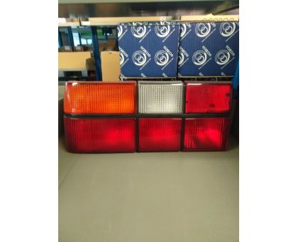 FANALE POSTERIORE SINISTRO VOLVO 740/760 COD. 322210