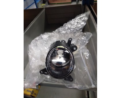 FENDINEBBIA DESTRO MITSUBISHI COLT 2004-> COD. 450909